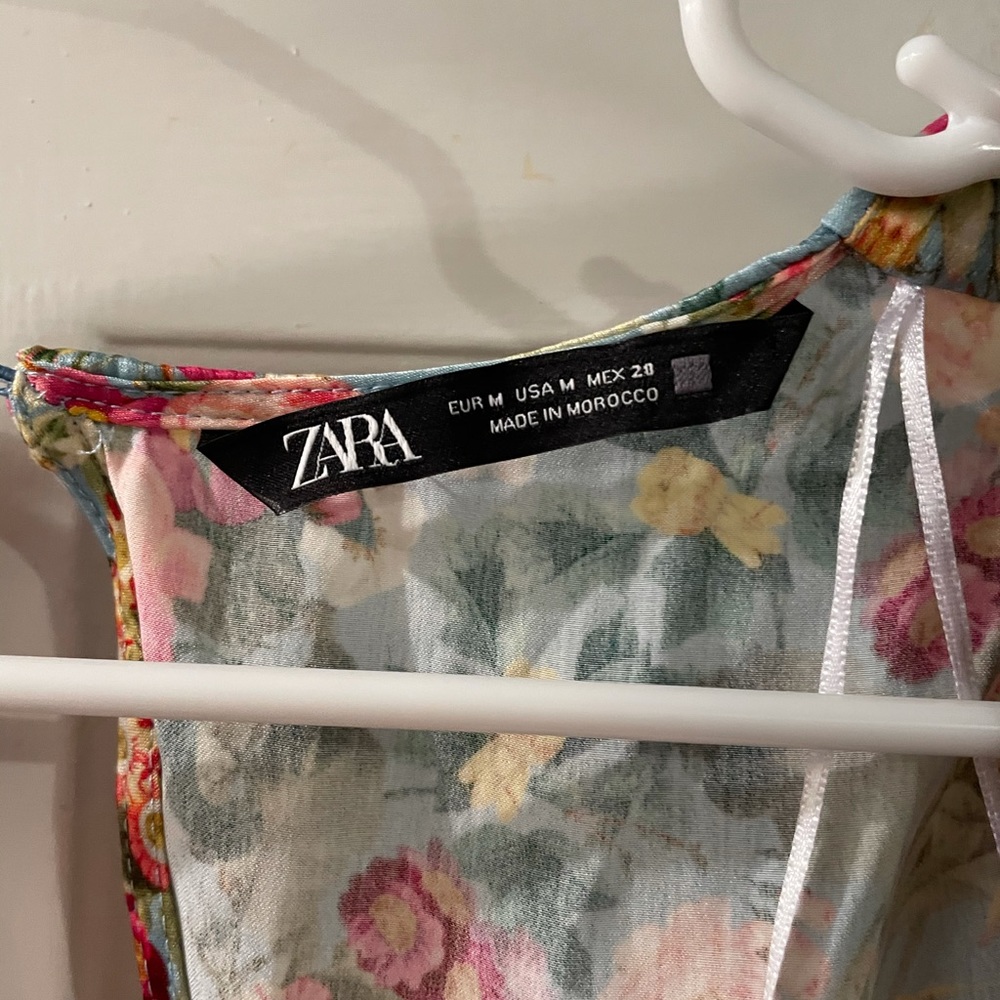 Zara dress - Picture 3 of 5